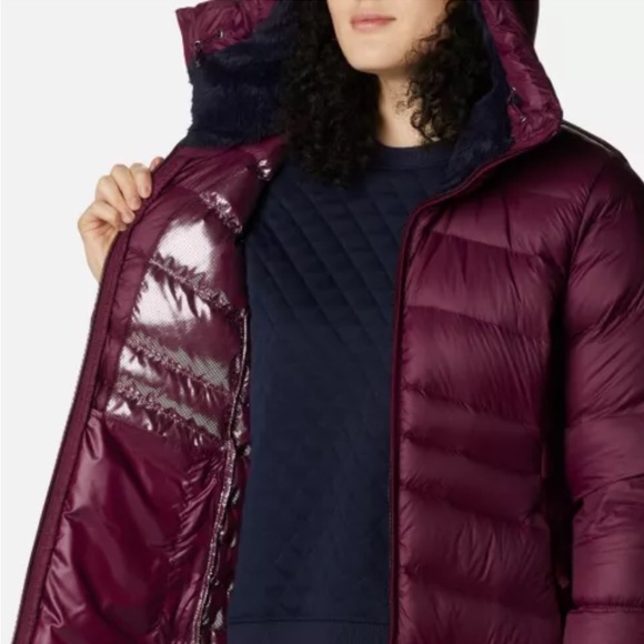 I am selling a Columbia Womens Autumn Park Down Hooded Mid Jacket. Size Small - Picture 2 of 9